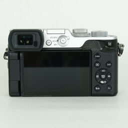 Panasonic LUMIX DMC-GX8 ボディ シルバー
