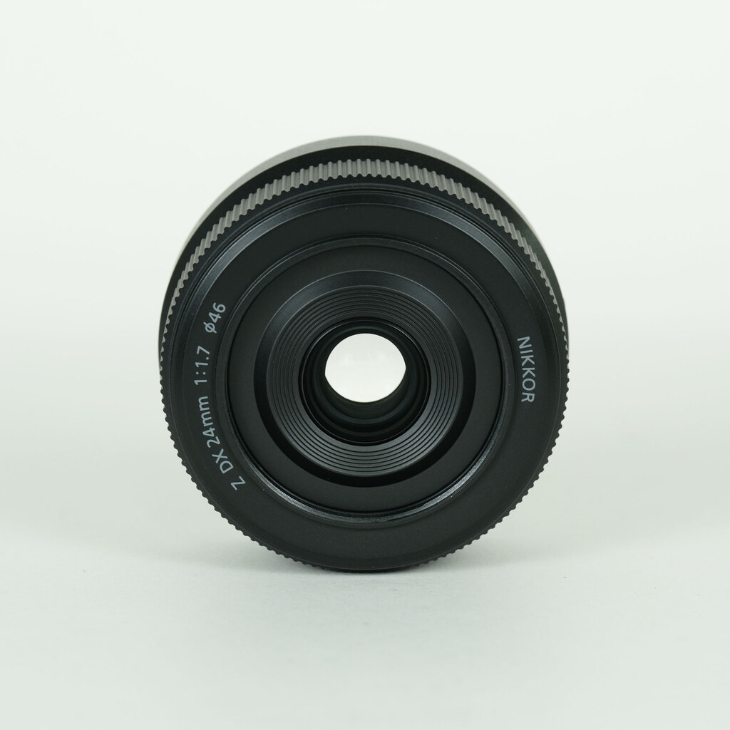 Nikon NIKKOR Z DX 24mm f/1.7 Nikon NIKKOR Z DX 24mm f/1.7