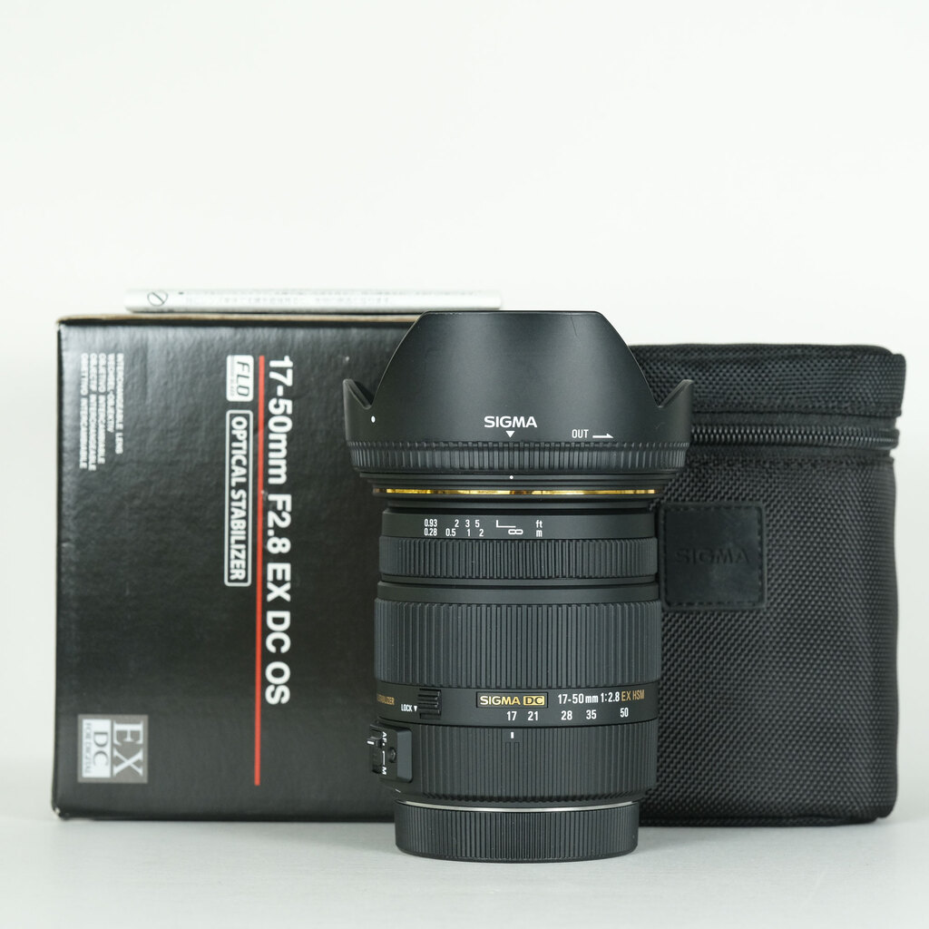 SIGMA 17-50mm F2.8 EX DC OS HSM (�L���m��EF�p)