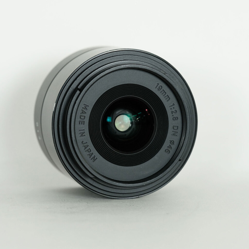 SIGMA A 19mm F2.8 DN (ソニーE用)　ブラック