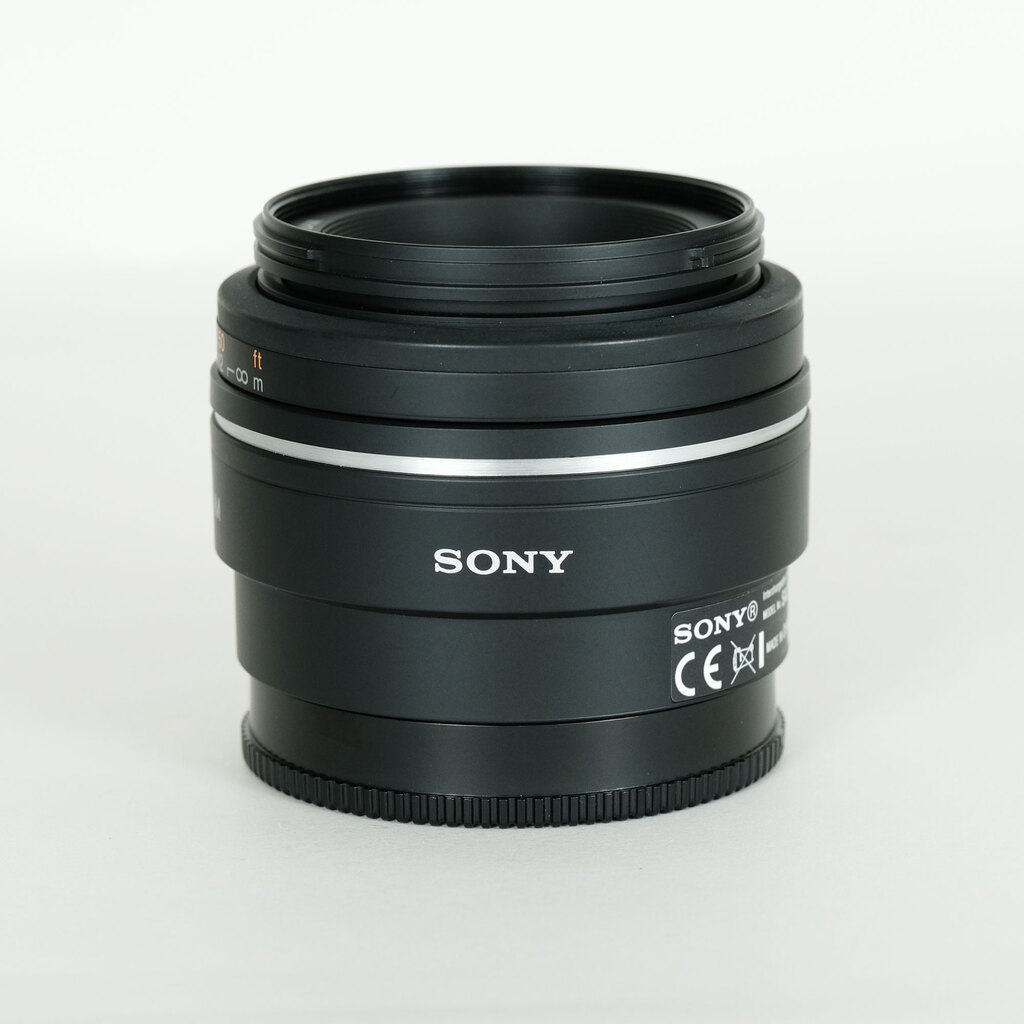 SONY 85mm F2.8 SAM SAL85F28