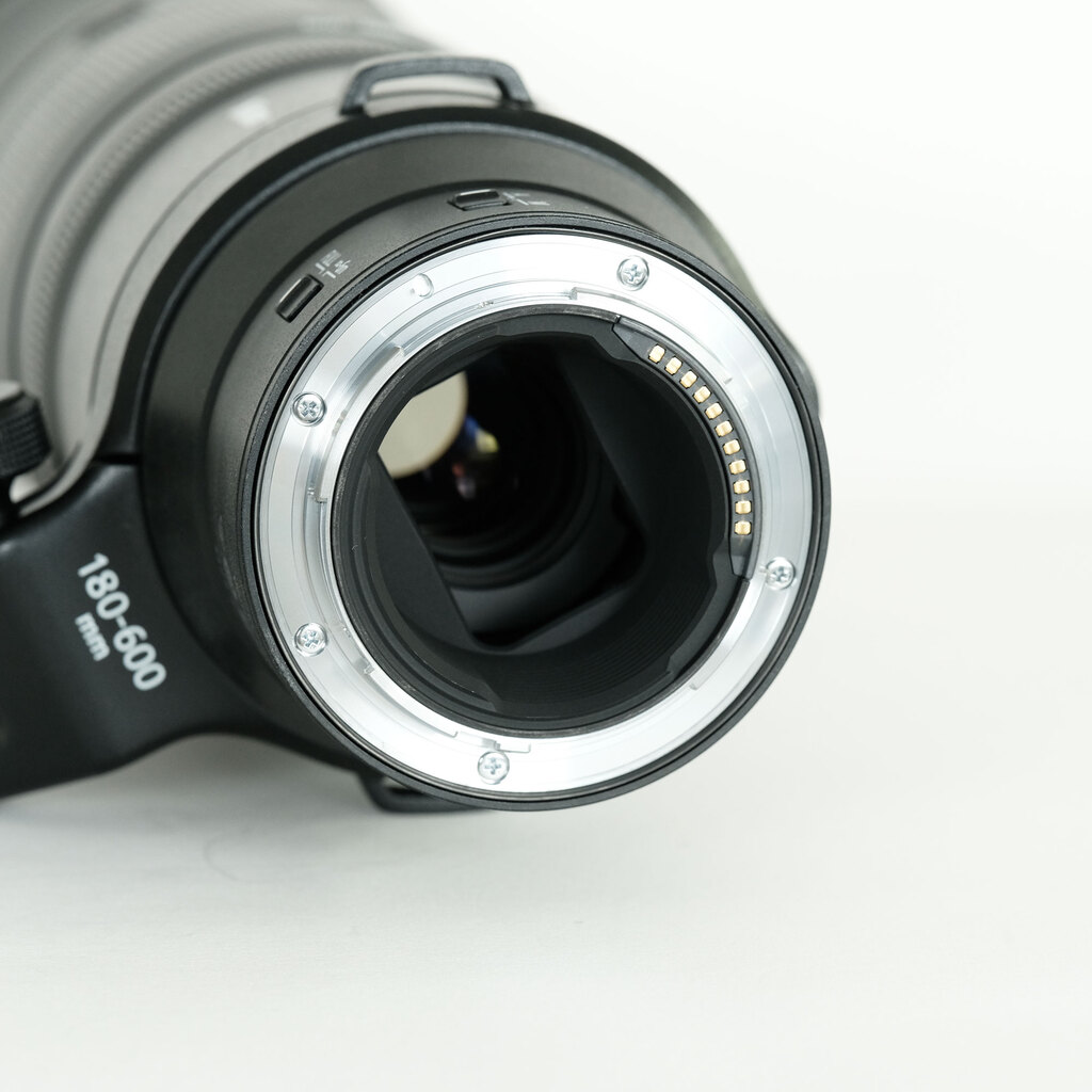 Nikon NIKKOR Z 180-600mm f/5.6-6.3 VR