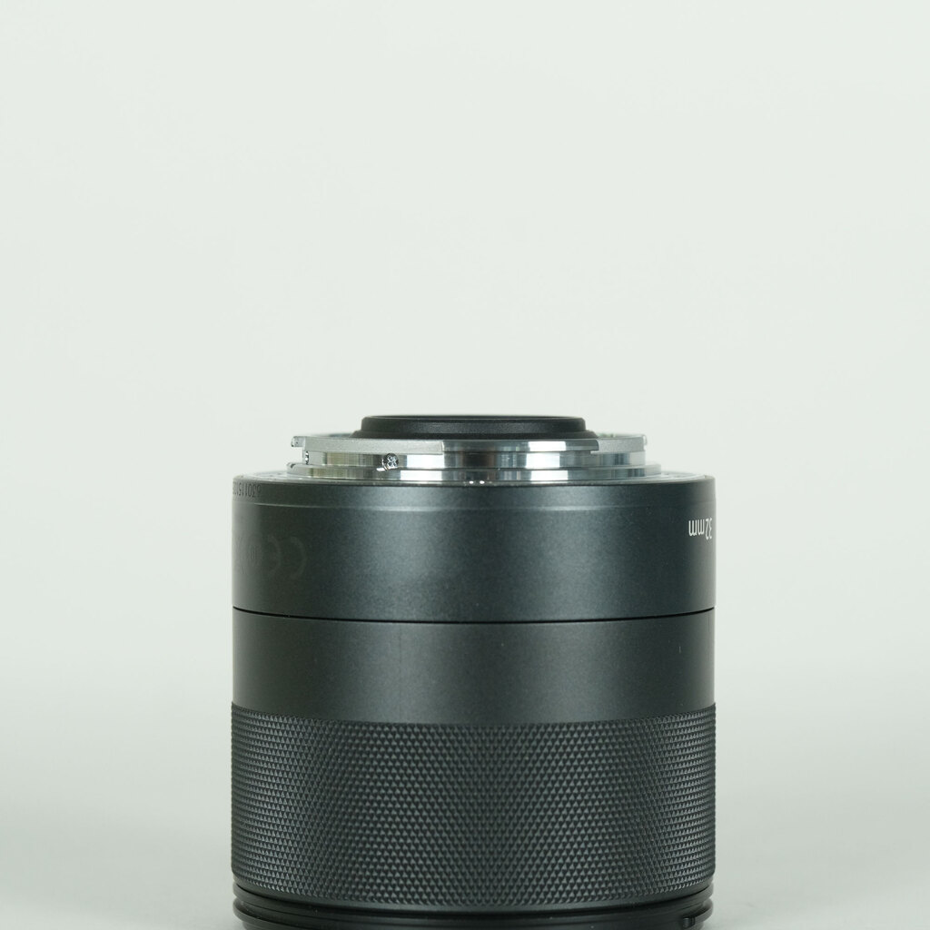 Canon EF-M32mm F1.4 STMの出品 | ONE SCENE（ワンシーン）