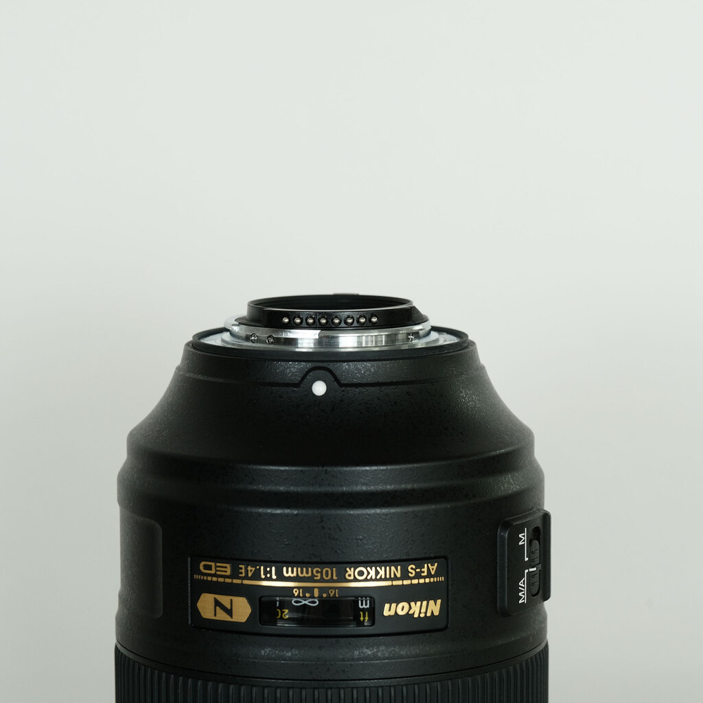 Nikon AF-S NIKKOR 105mm f/1.4E EDの出品 | ONE SCENE（ワンシーン）