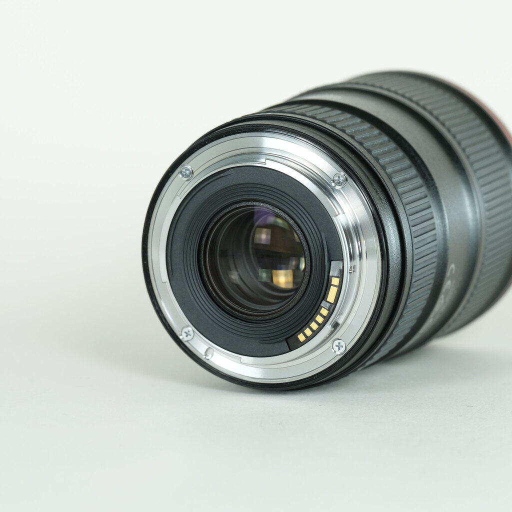 Canon EF16-35mm F4L IS USM Canon EF16-35mm F4L IS USM