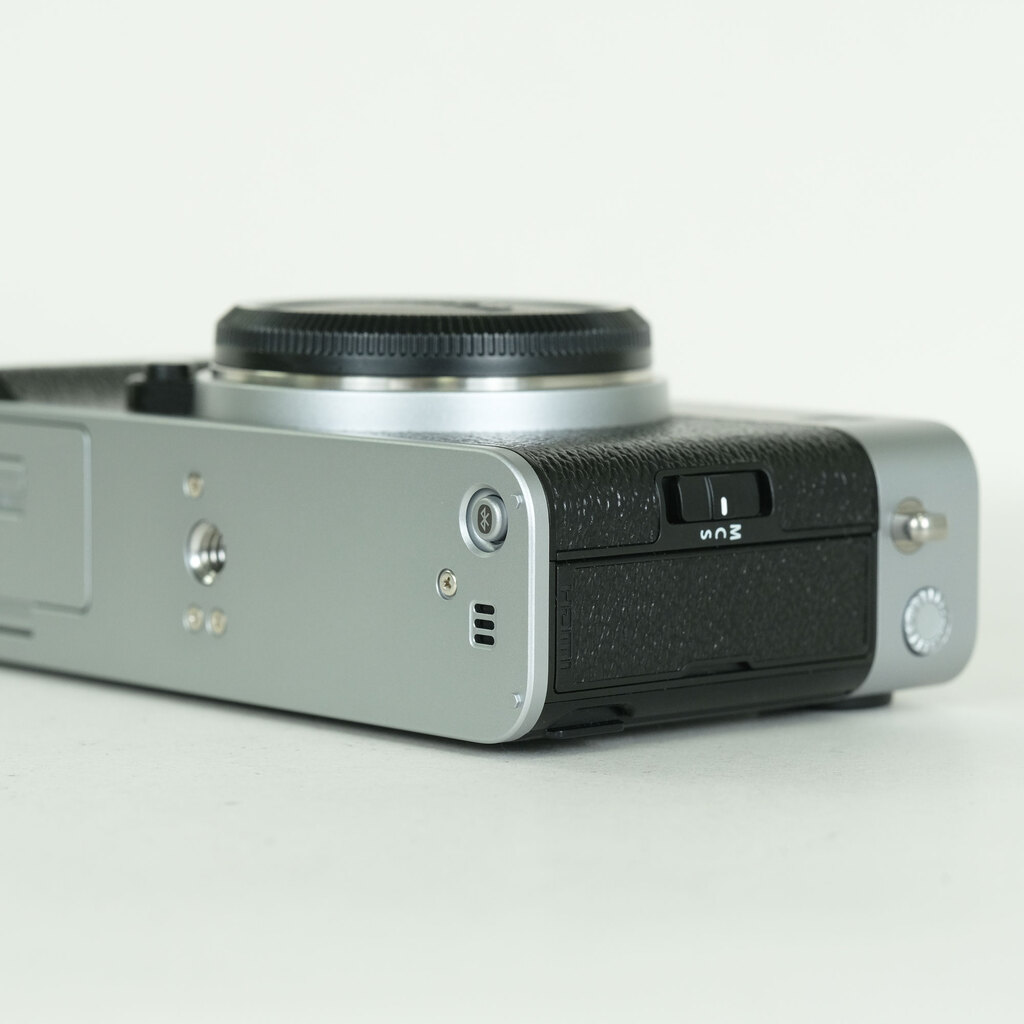 FUJIFILM X-E5