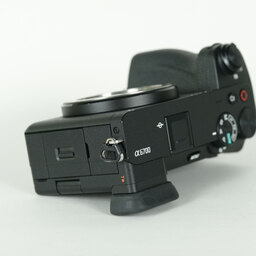 SONY α6700（ILCE-6700）