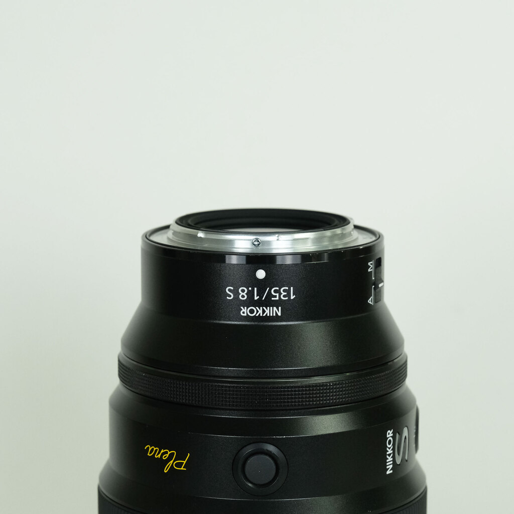 Nikon NIKKOR Z 135mm f/1.8 S Plena