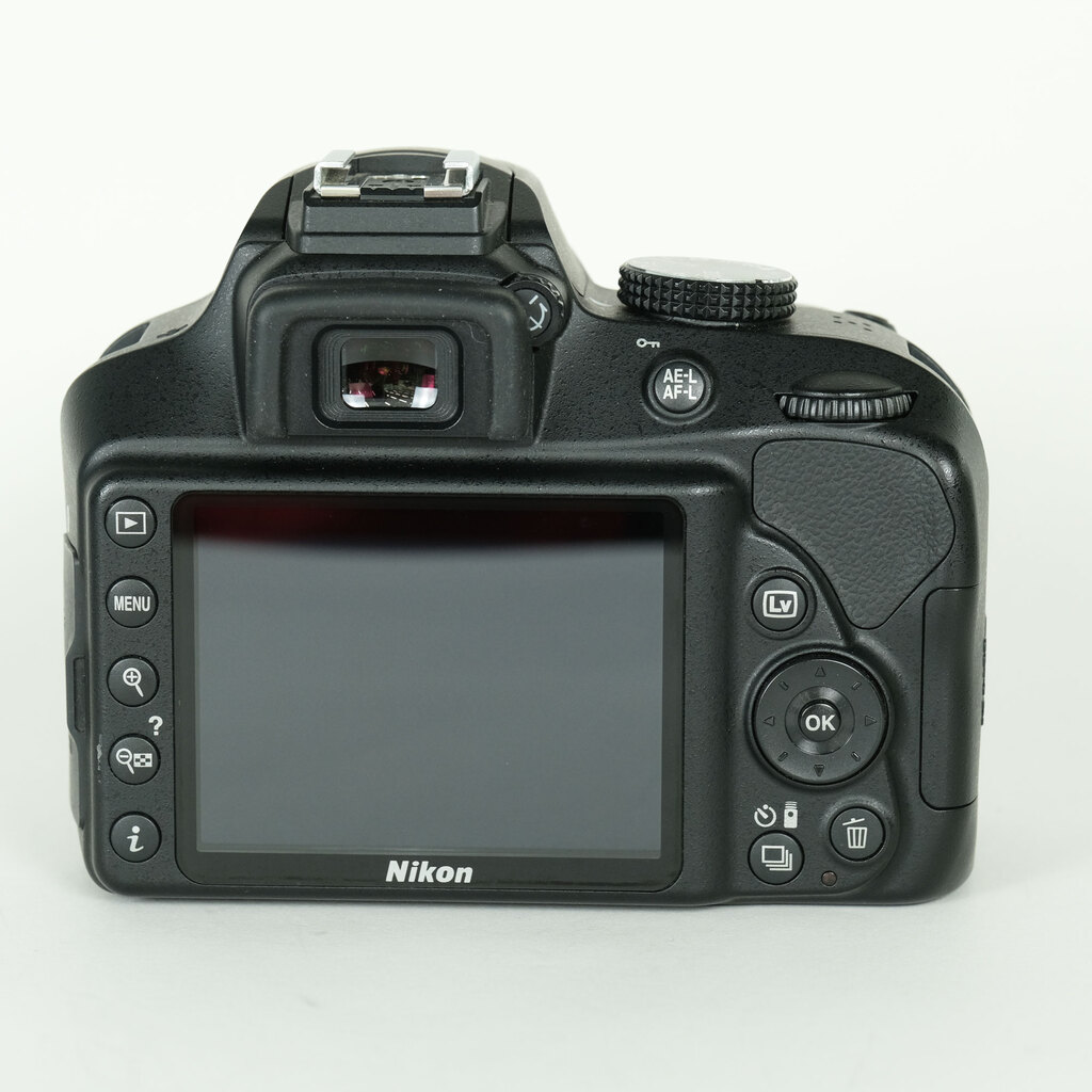 Nikon D3400