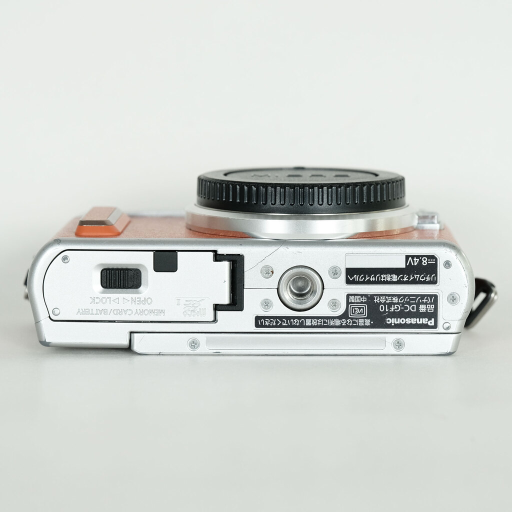 Panasonic LUMIX DC-GF10 ボディ オレンジ