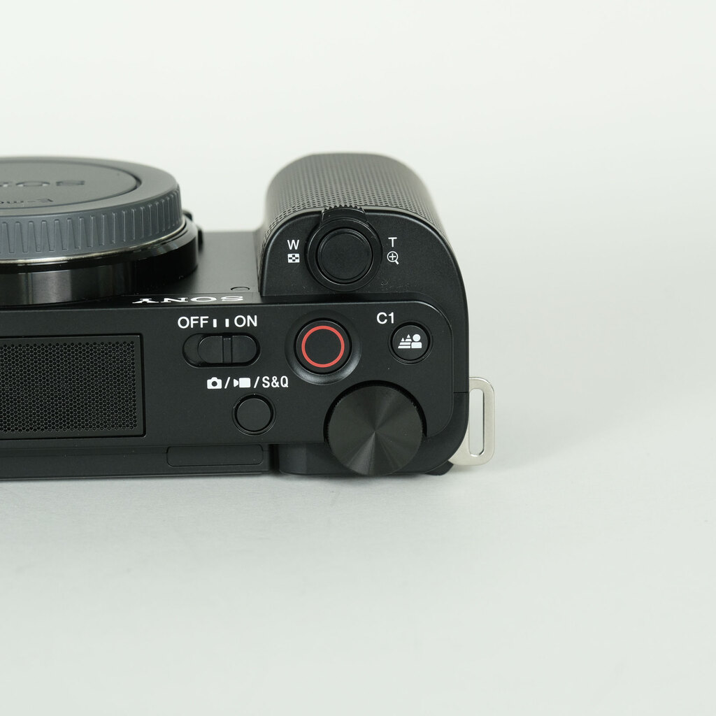 SONY VLOGCAM ZV-E10