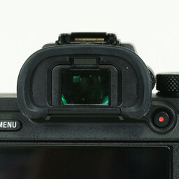 SONY α7 III(ILCE-7M3) SONY α7 III(ILCE-7M3)