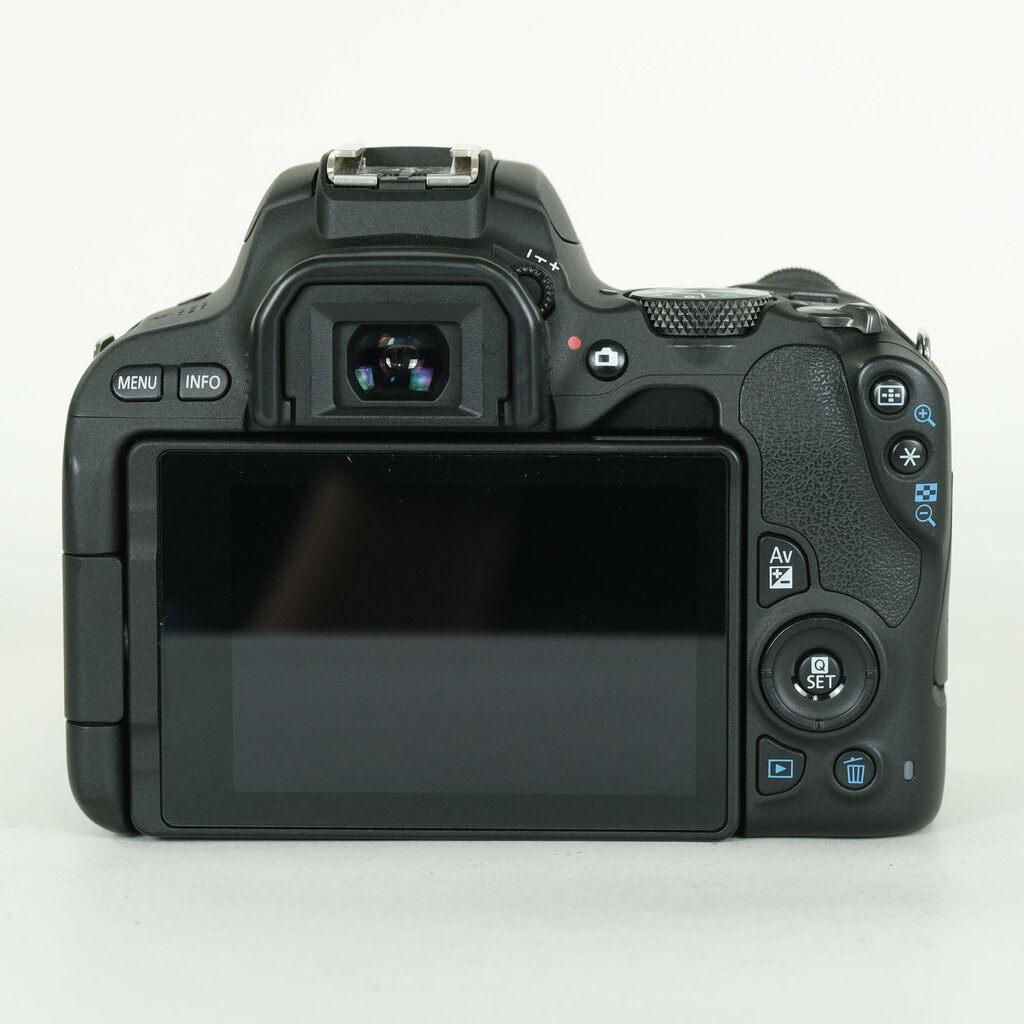 Canon EOS Kiss X9