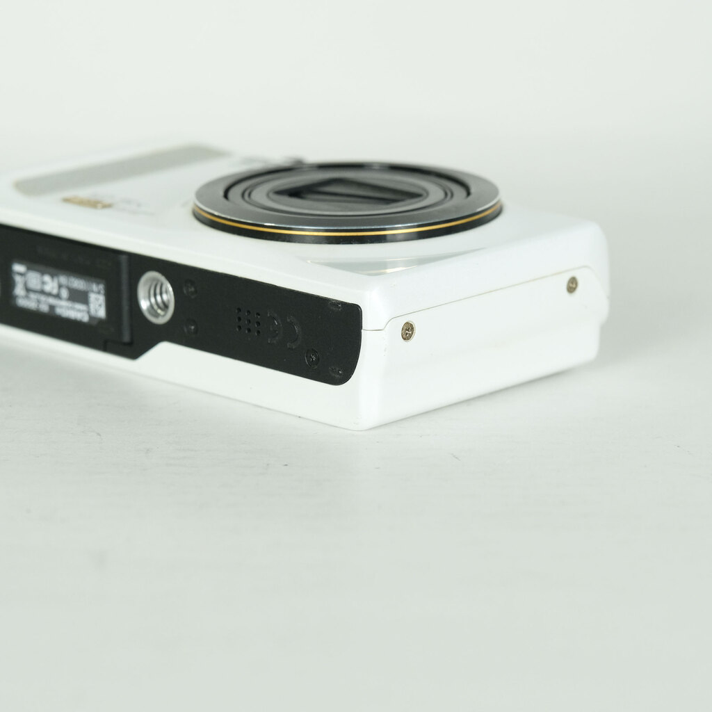 CASIO EXILIM EX-ZR200 ホワイト