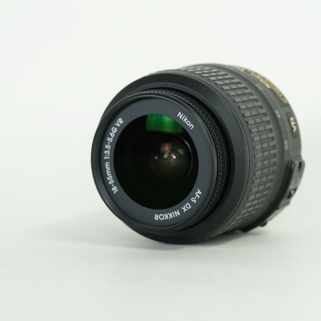 Nikon AF-S DX NIKKOR 18-55mm F3.5-5.6 G VR