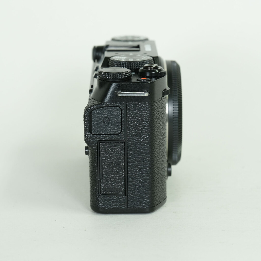 FUJIFILM X-M5 FUJIFILM X-M5