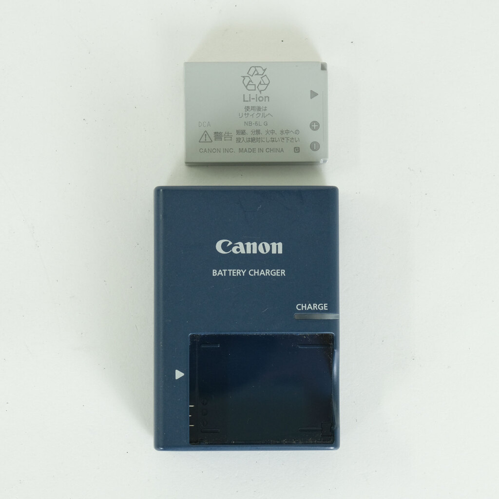 Canon IXY DIGITAL 910IS シルバー