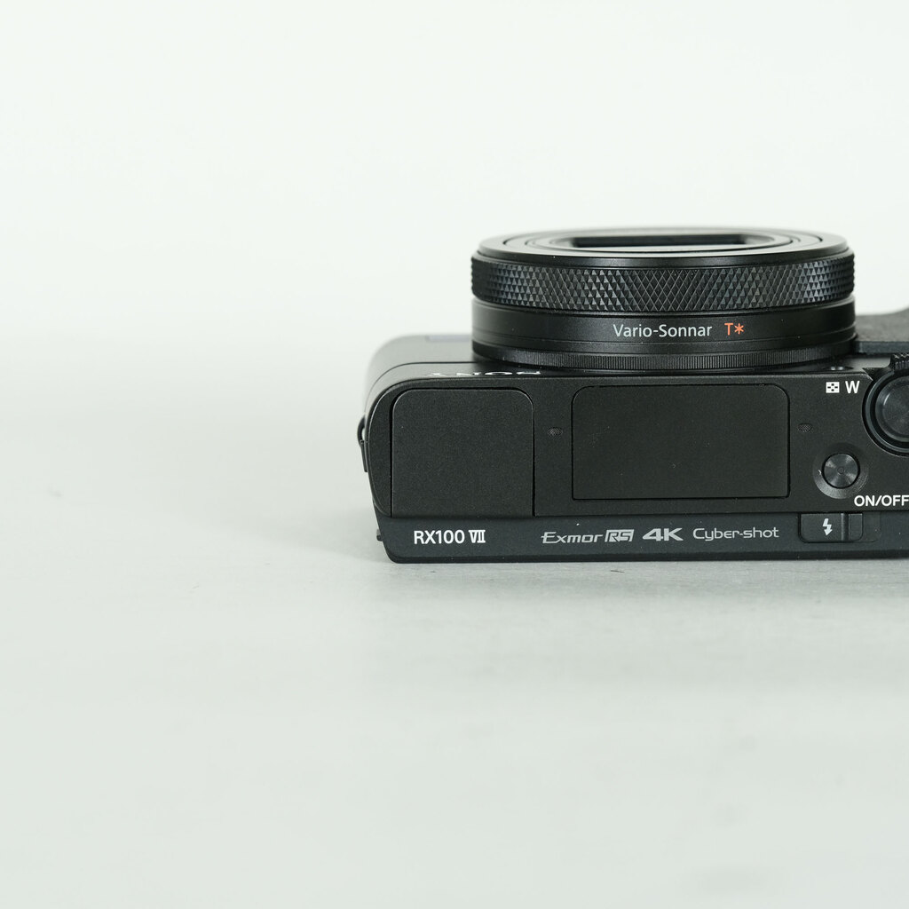SONY Cyber-shot DSC-RX100M7 SONY Cyber-shot DSC-RX100M7
