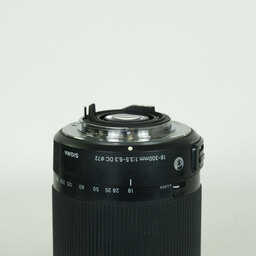 SIGMA 18-300mm F3.5-6.3 DC MACRO OS HSM｜Contemporary [ペンタックスK用]