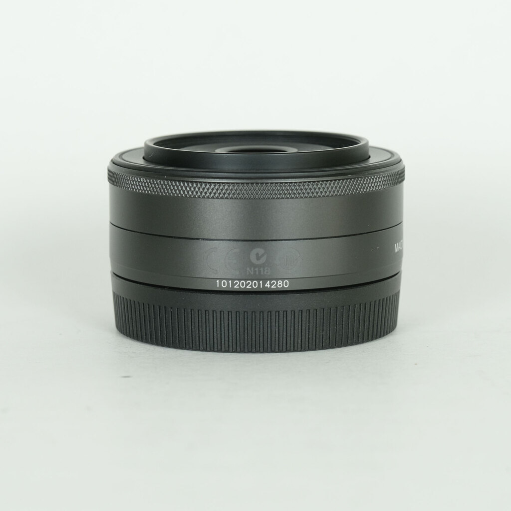 Canon EF-M22mm F2 STM