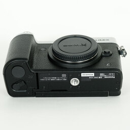 Panasonic LUMIX DMC-GX8 ボディ シルバー