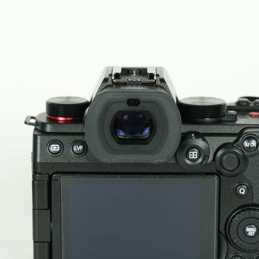 Panasonic LUMIX S5II DC-S5M2