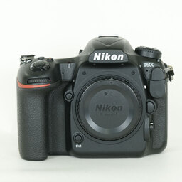 Nikon D500