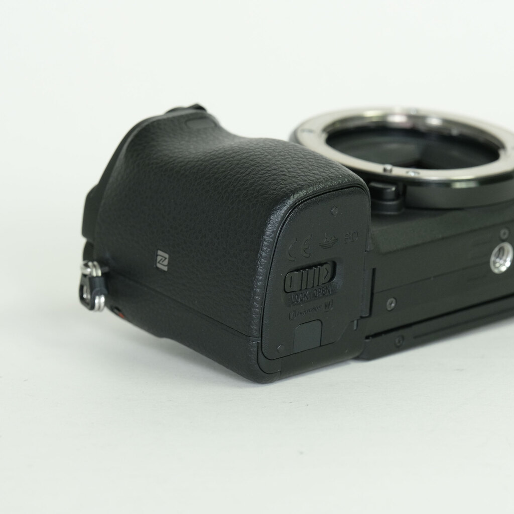 SONY α6300(ILCE-6300) SONY α6300(ILCE-6300)