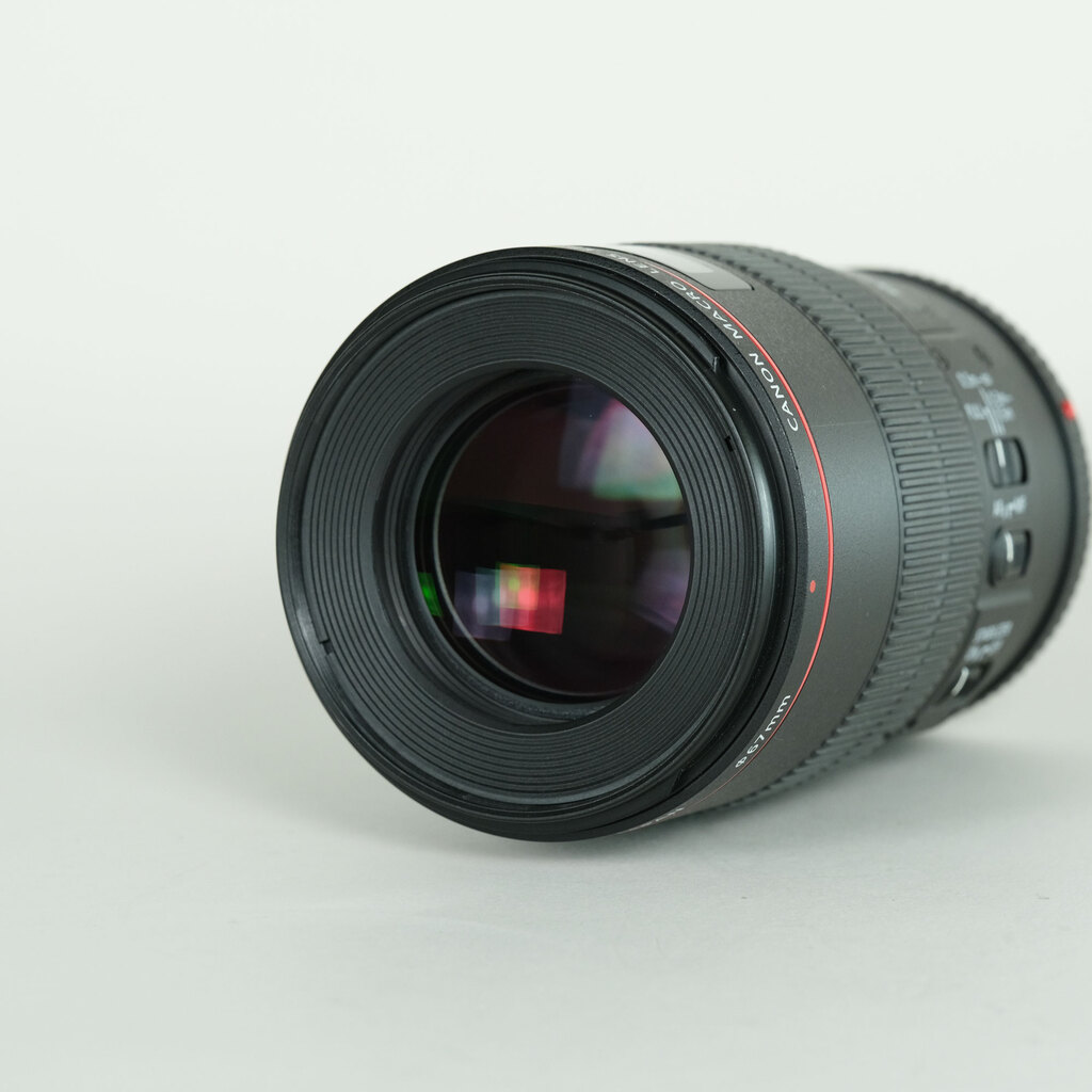 Canon EF100mm F2.8Lマクロ IS USM Canon EF100mm F2.8Lマクロ IS USM