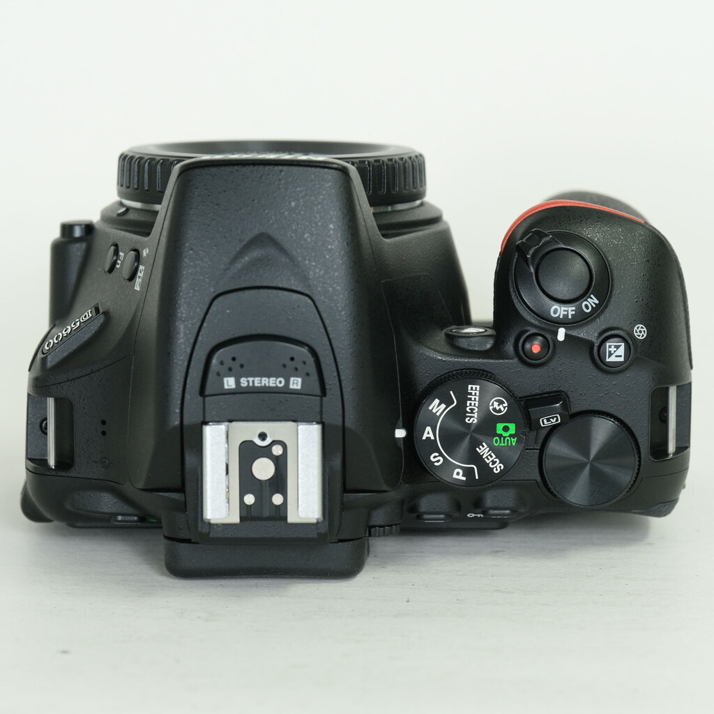 Nikon D5600