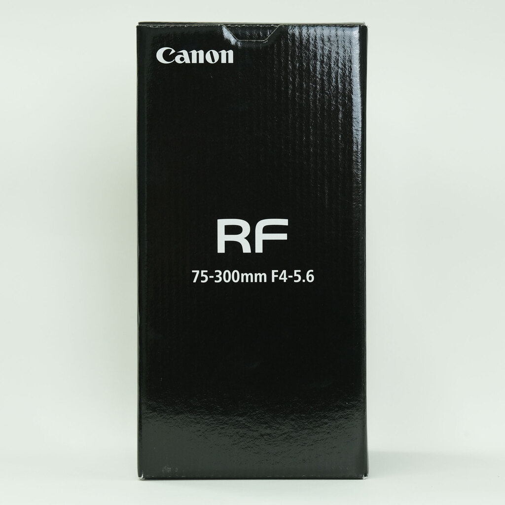Canon RF75-300mm F4-5.6 Canon RF75-300mm F4-5.6