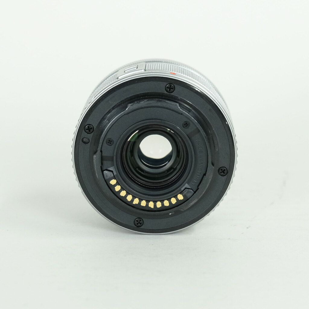 OLYMPUS M.ZUIKO DIGITAL 14-42mm F3.5-5.6IIR シルバー