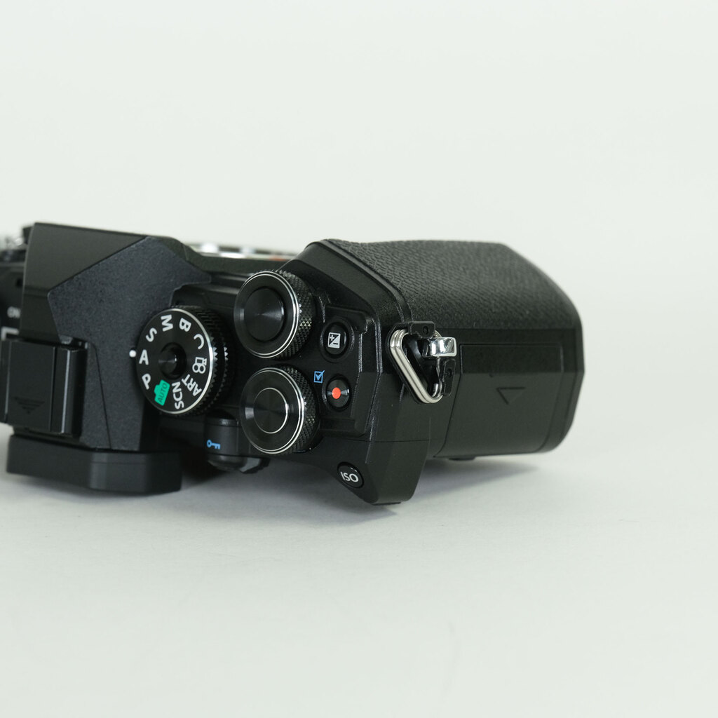 OM SYSTEM OM-5