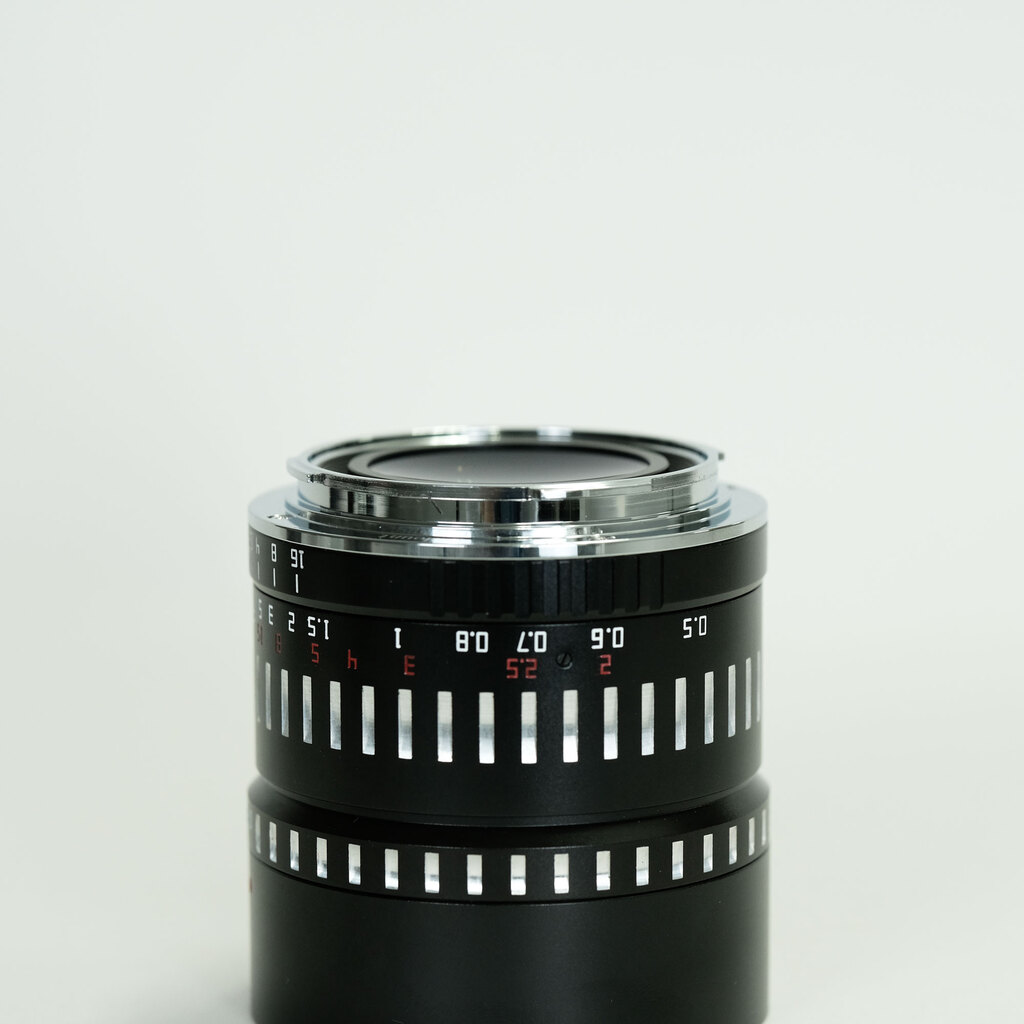 銘匠光学 TTArtisan 50mm F0.95 C (ライカSL/TL 用) ブラック×シルバー