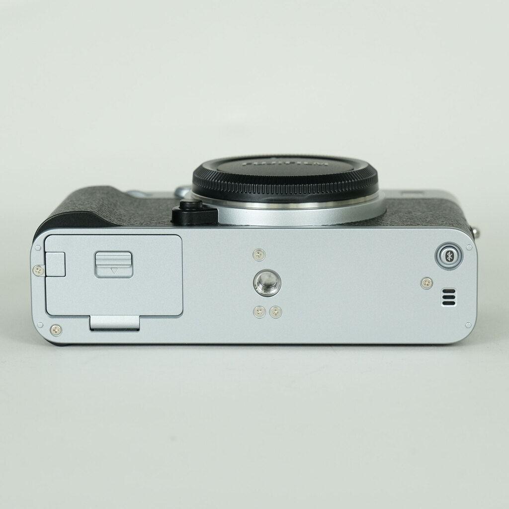 FUJIFILM X-E5の出品 | ONE SCENE（ワンシーン）