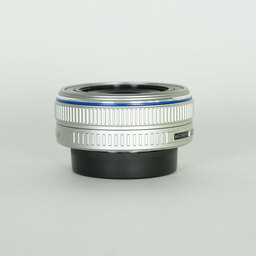 OLYMPUS M.ZUIKO DIGITAL 17mm F2.8 シルバー