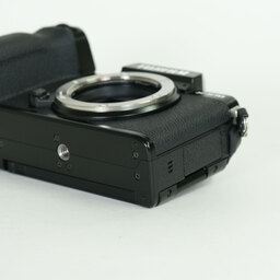 FUJIFILM X-S10