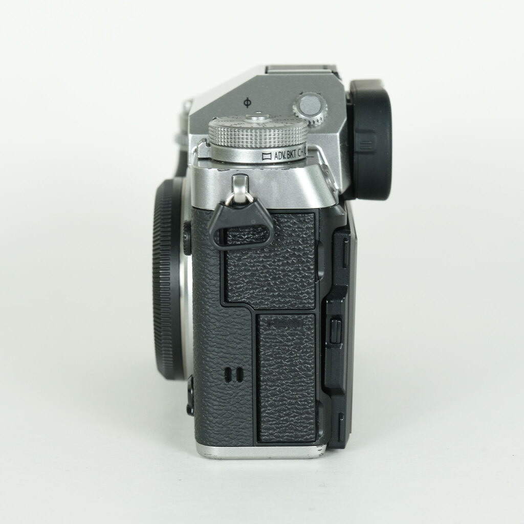 FUJIFILM X-T5