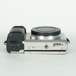 SONY α6000(ILCE-6000) SONY α6000(ILCE-6000)