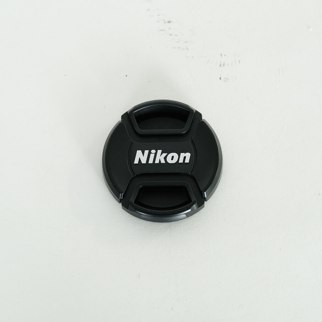 Nikon AF-S DX NIKKOR 18-55mm f3.5-5.6G VR II