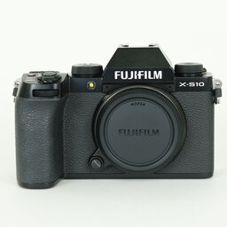 FUJIFILM X-S10