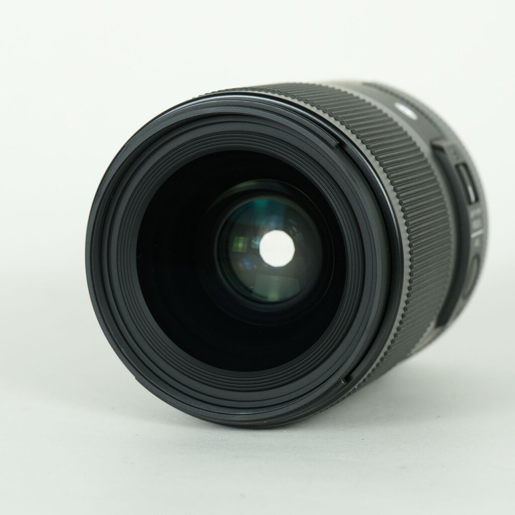 SIGMA 35mm F1.4 DG DN｜Art [ライカL用]の出品 | ONE SCENE（ワンシーン）