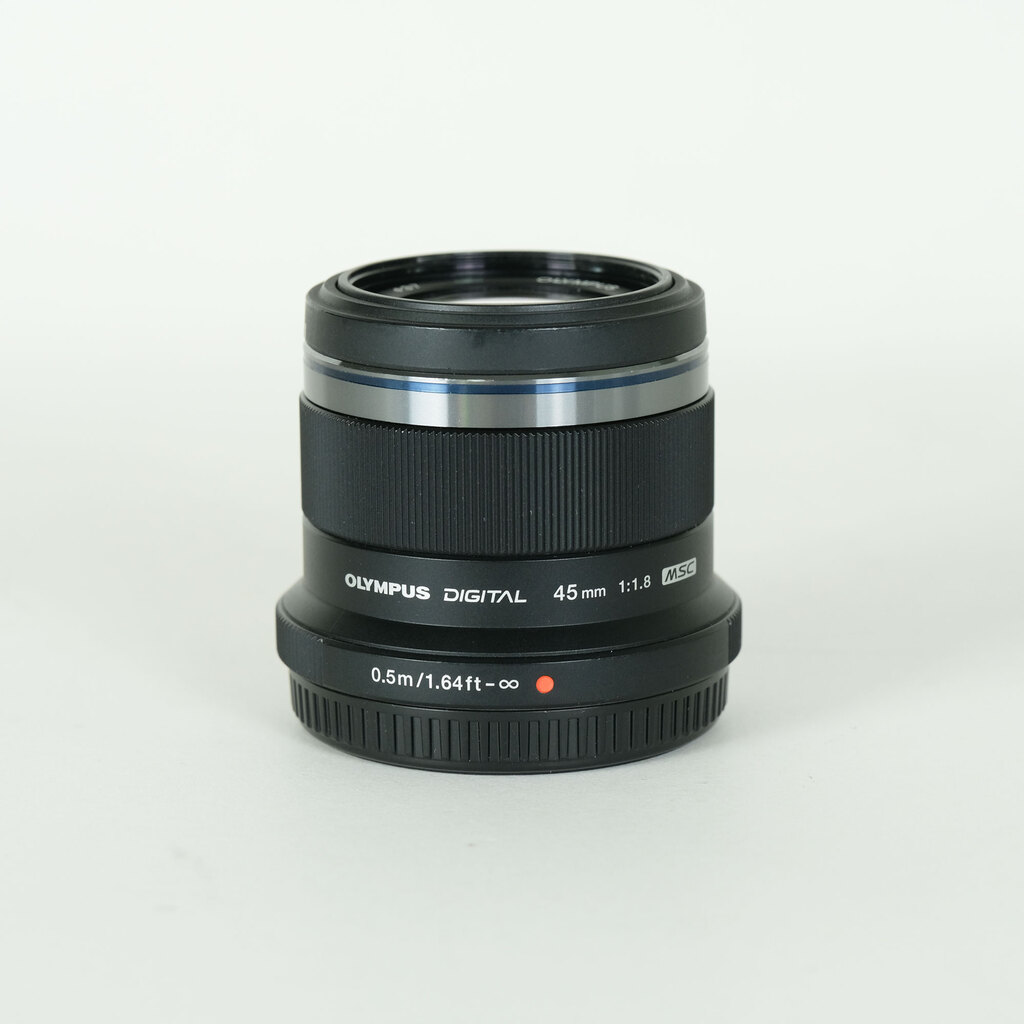 OLYMPUS M.ZUIKO DIGITAL 45mm F1.8