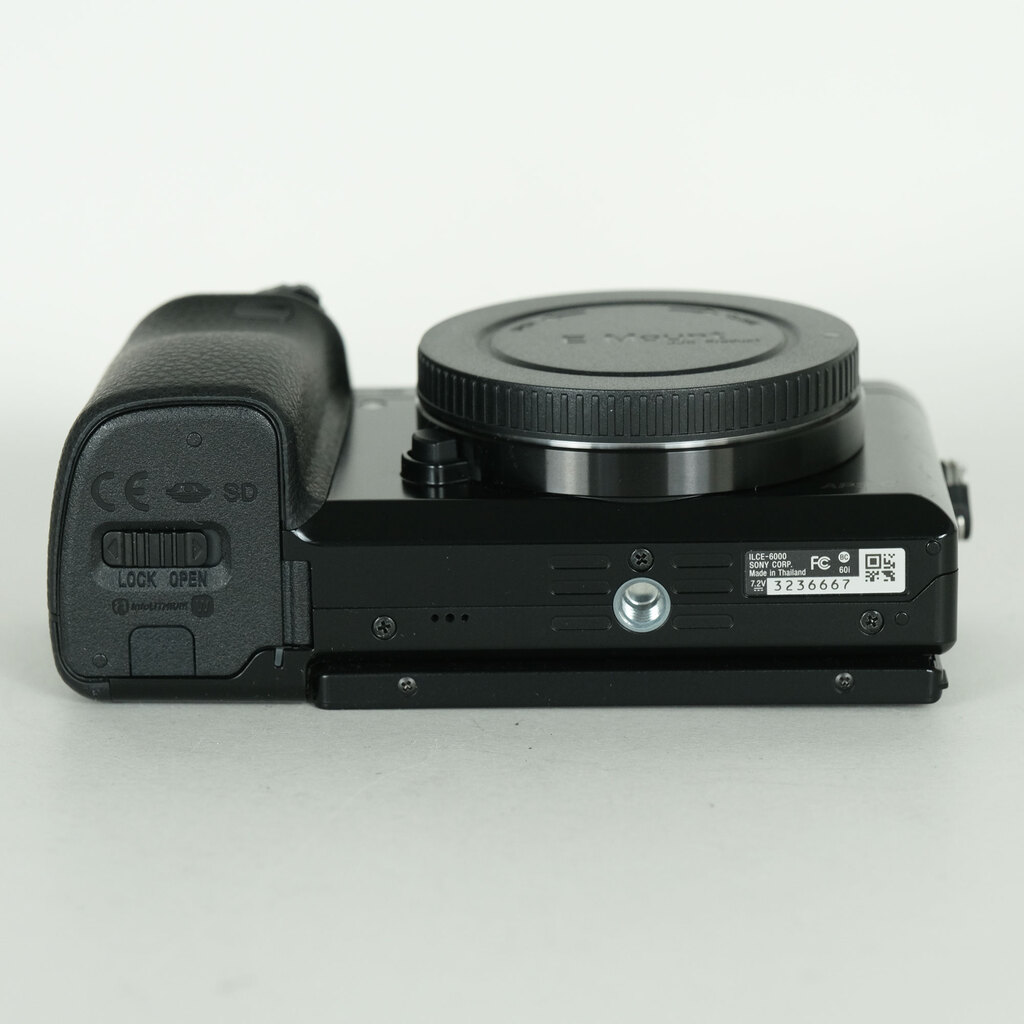 SONY α6000（ILCE-6000）