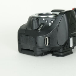 Nikon D5200 ボディ ブラック Nikon D5200 ボディ ブラック