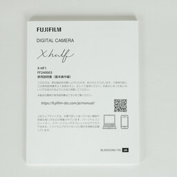 FUJIFILM X half X-HF1