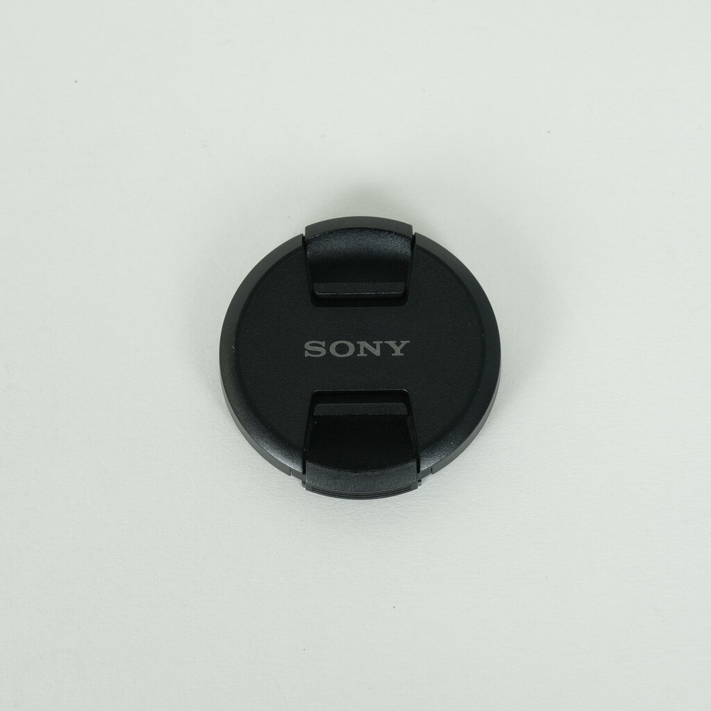 SONY E 18-135mm F3.5-5.6 OSS SEL18135 SONY E 18-135mm F3.5-5.6 OSS SEL18135