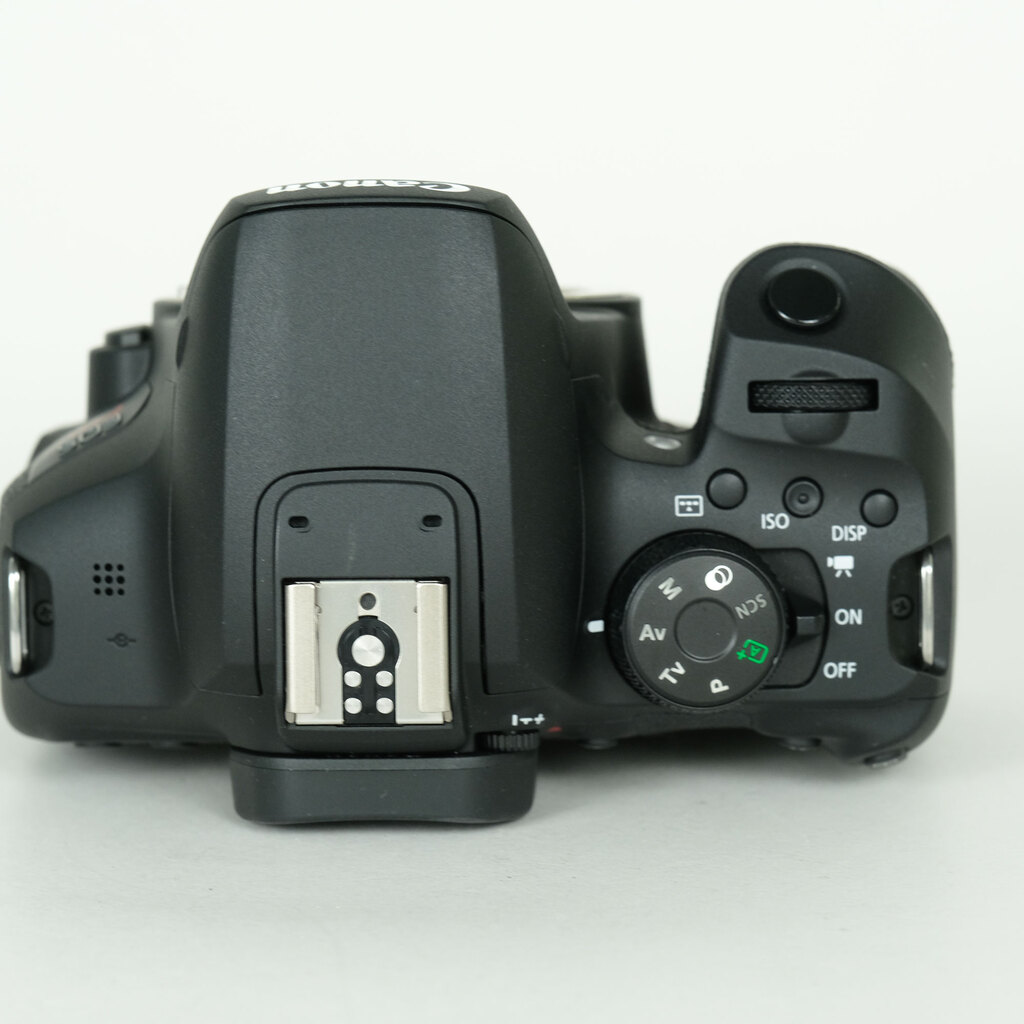 Canon EOS Kiss X10i Canon EOS Kiss X10i