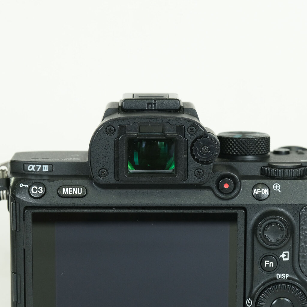 SONY α7 III(ILCE-7M3) SONY α7 III(ILCE-7M3)