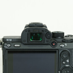 SONY α7 III(ILCE-7M3) SONY α7 III(ILCE-7M3)
